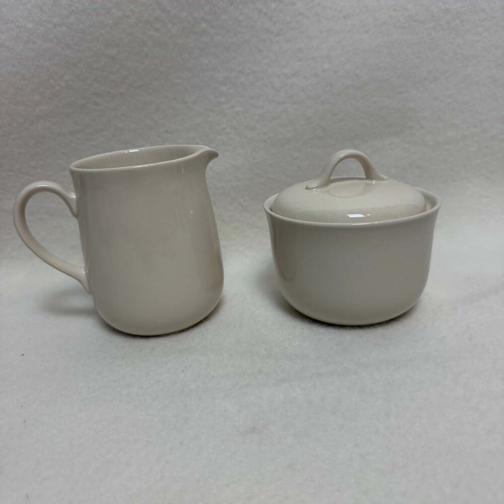 Vintage Corelle by Corning Sandstone Beige Sugar Bowl w/Lid Creamer Pitcher Set - Picture 3 of 12